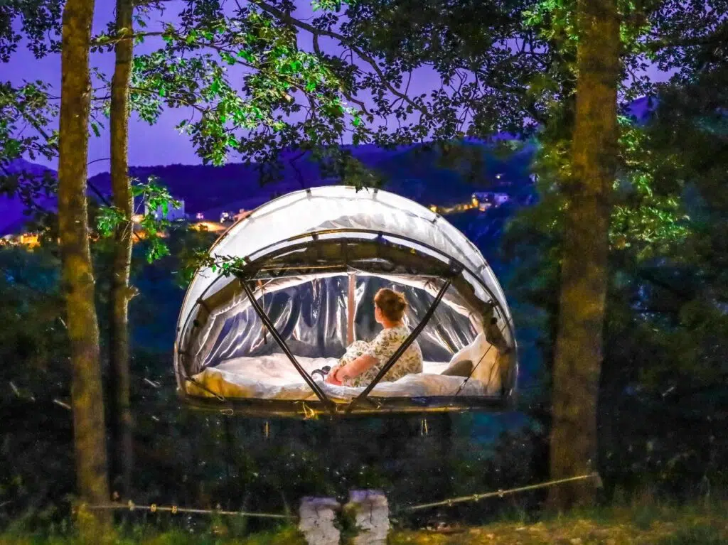 Hébergement insolite en bulle de Zoelières à Gréolières, partenaire d'Ailéments