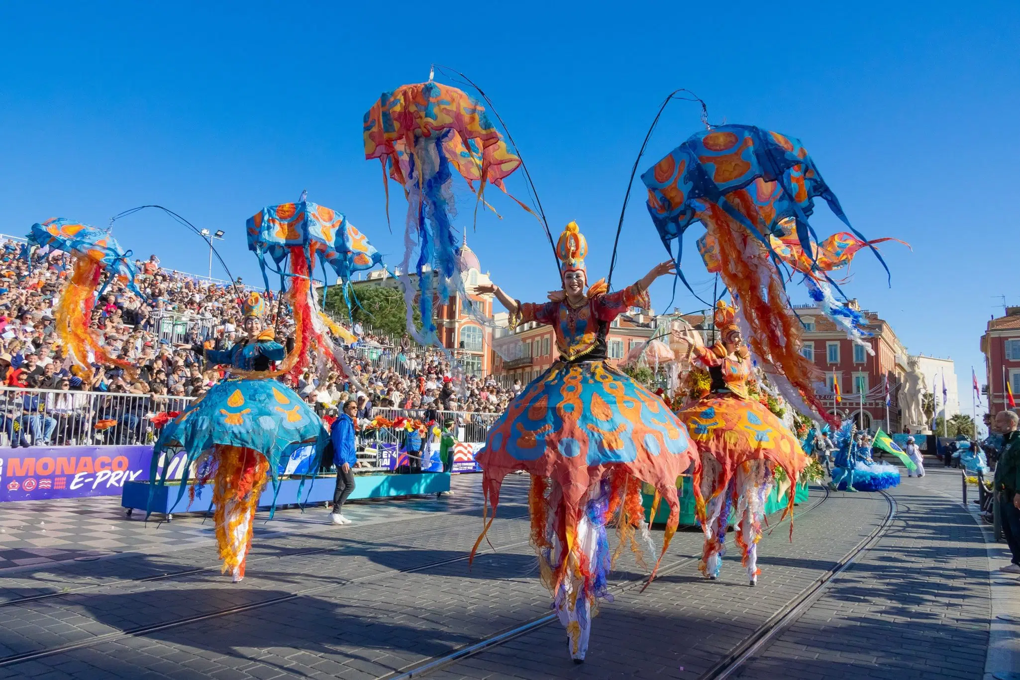Nice Carnival: float parades, flower battles, illuminated parades