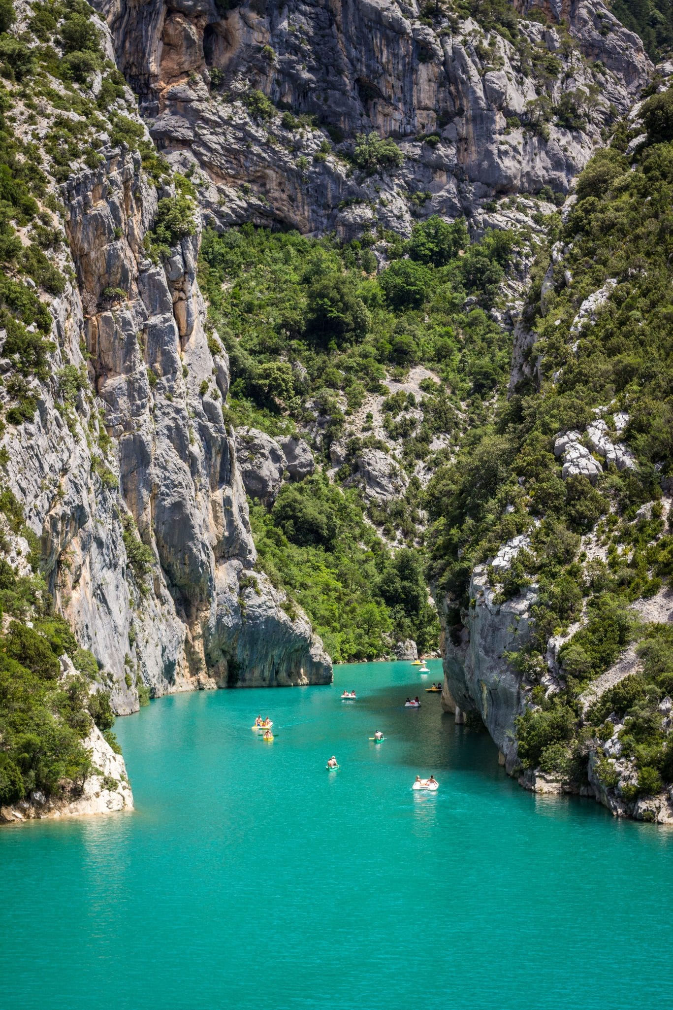 Turquoise waters and cliffs of the Gorges du Verdon near Castellane